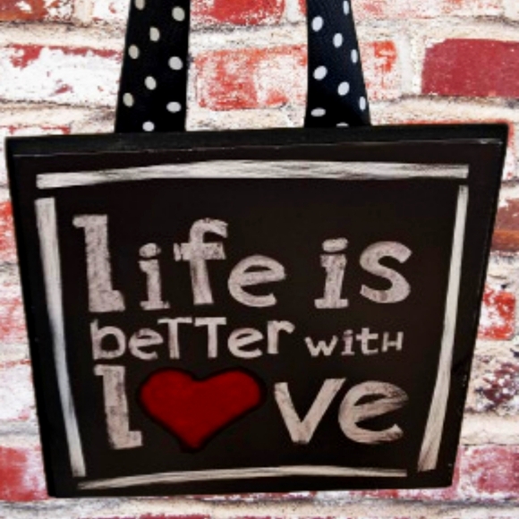 📣 Life Is Better With Love ♥️ Hanging Wall Decor 😍 Wood - Picture 1 of 4